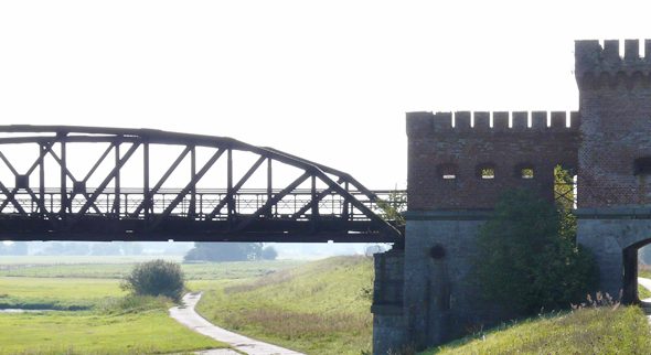Alte Eisenbahnbrücke bei Dömitz