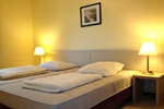 Großes Schlafzimmer der Ferienwohnung für 4 Personen in Land Kamerun